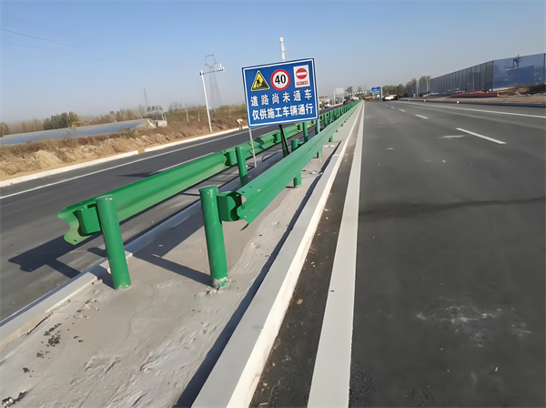 三明公路护栏守护安全横跨多个行业的应用
